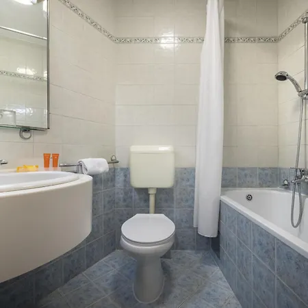 Rubin Hotel 3*
